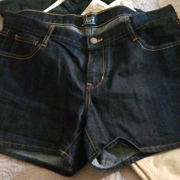 5 Pr Assorted color shorts - Picture 2 of 4